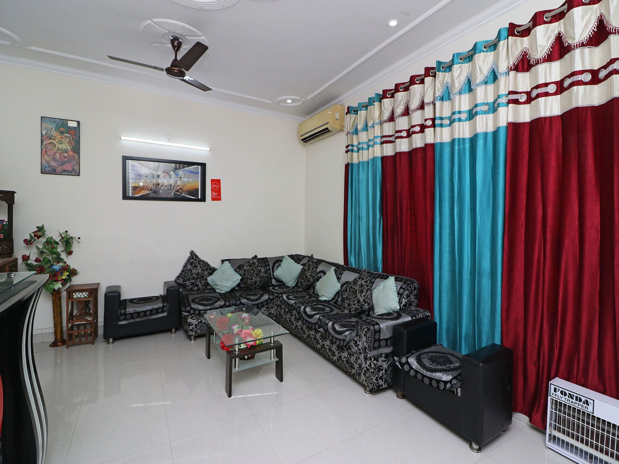 The Abodes House Hotel Greater Noida Exterior photo