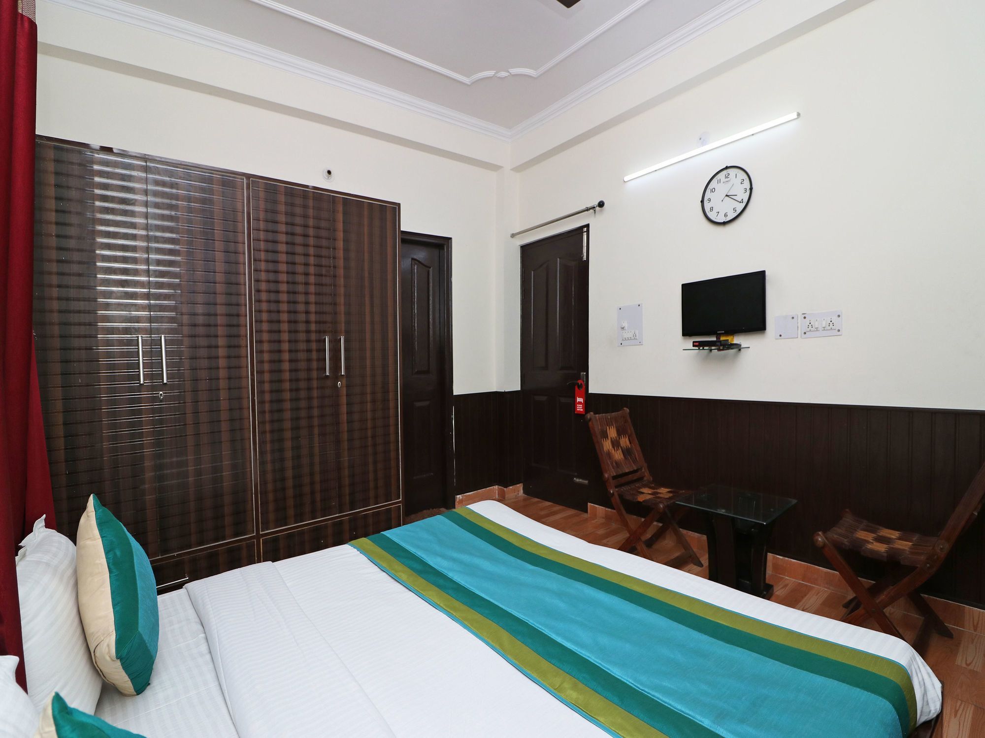 The Abodes House Hotel Greater Noida Exterior photo